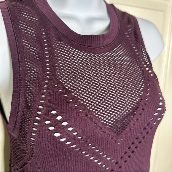 Athleta Purple Mesh Workout Tank Top Size XS Perforated Ventilated Beachy Gym - Picture 6 of 10